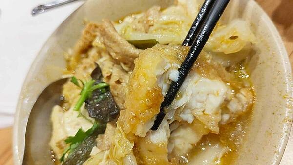 【嘉義美食】林聰明沙鍋魚頭｜還沒有開店就大排人潮，內用要等２小時以上的爆人氣沙鍋魚頭