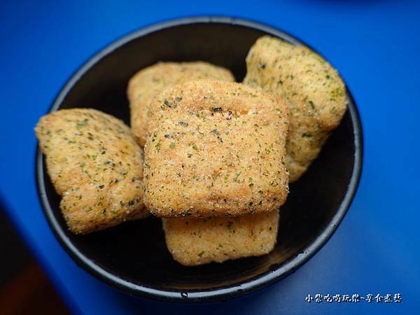 餅乾-餓人谷夯夯鍋南崁店  (1).jpg