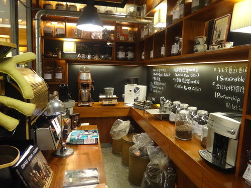 米朗琪吃鬆餅喝咖啡~~