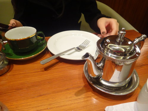 米朗琪吃鬆餅喝咖啡~~