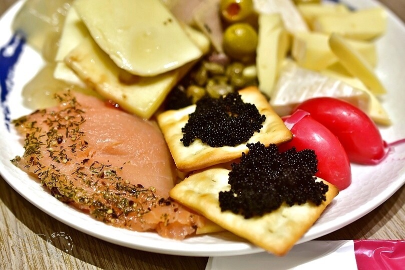 漢來海港敦化店:起司盤