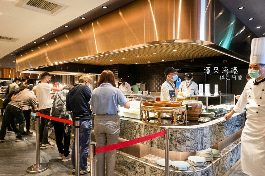 漢來海港台中店廣三SOGO，台中吃到飽海鮮牛排甜點推薦