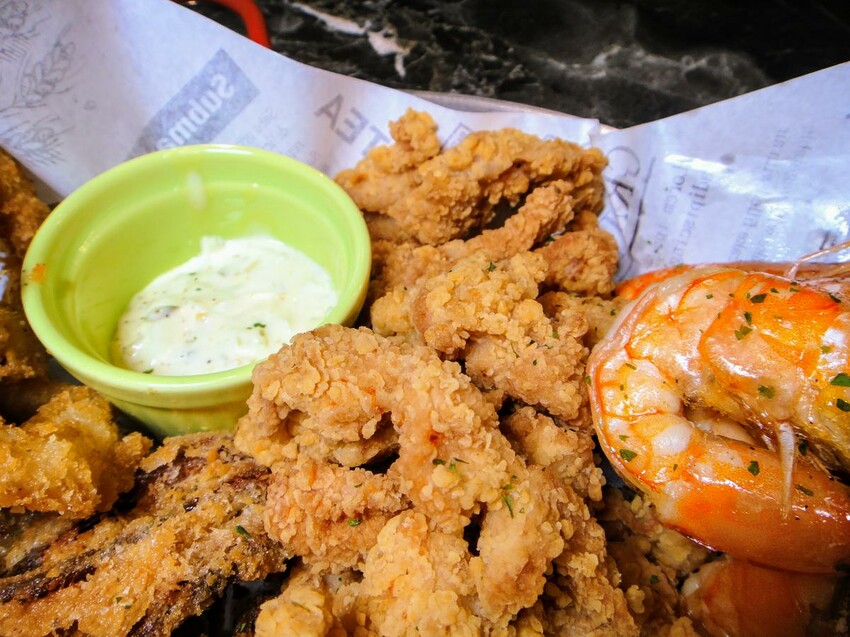 【美食】「布拉格咖啡館」石牌捷運站不限時餐廳，石牌咖啡廳推薦、石牌餐酒館推薦、榮總美食推薦 附菜單