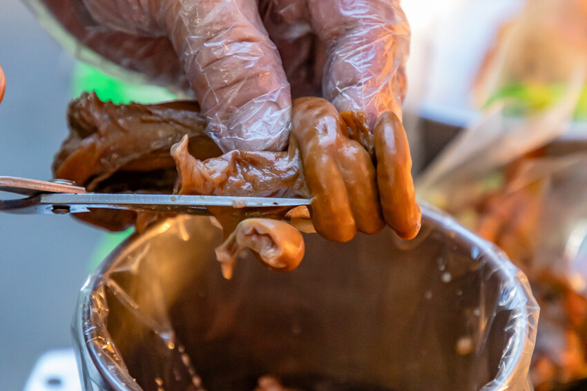 高雄市苓雅區高雄美食 – 中華老滷 x 特色滷汁一吃就上癮！獨門手炒辣醬很對味