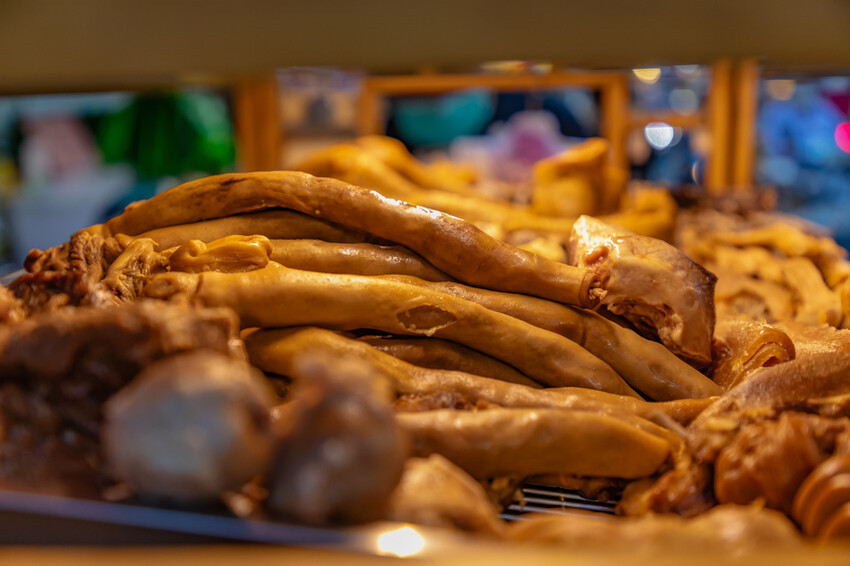 高雄市苓雅區高雄美食 – 中華老滷 x 特色滷汁一吃就上癮！獨門手炒辣醬很對味