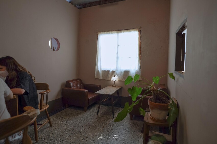 【台南東區│美食】月波Moon wave。隱藏台南巷弄間的最強巴斯克，老宅改建，還沒營業就排隊