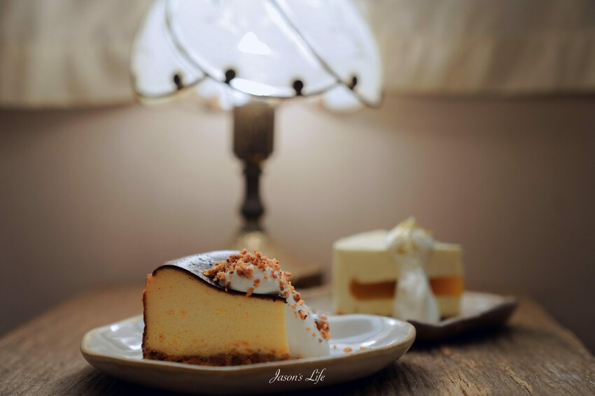 【台南東區│美食】月波Moon wave。隱藏台南巷弄間的最強巴斯克，老宅改建，還沒營業就排隊