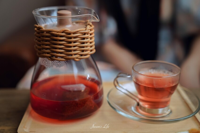 【台南東區│美食】月波Moon wave。隱藏台南巷弄間的最強巴斯克，老宅改建，還沒營業就排隊