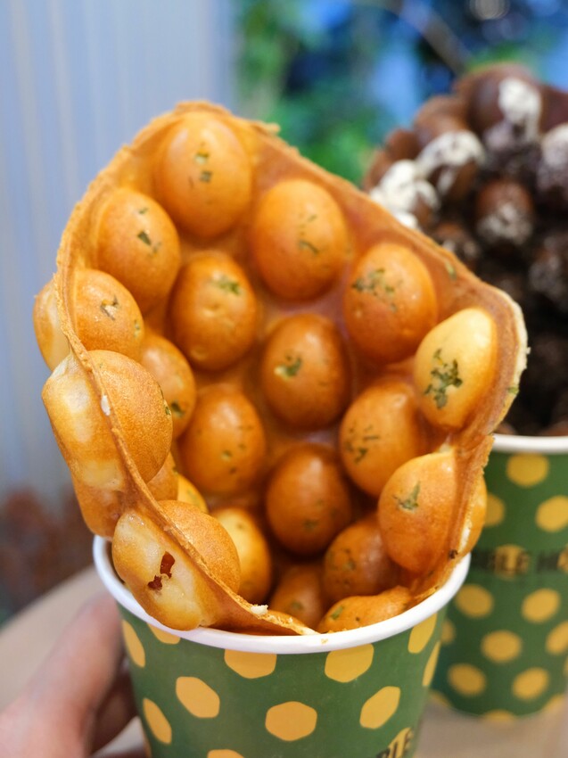 BUBBLE HOUSE波波食堂｜巧霜歐蕾口味新上市！用Dyson吹出外脆內Ｑ雞蛋仔｜1甜1鹹搭配剛剛好｜內附完整菜單 - 萍姐愛分享