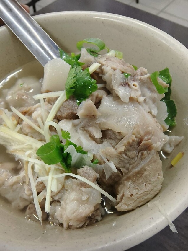 63114.jpg - 【新北.中和】景安站午餐&晚餐推薦。鵝肉庄麵攤鵝肉超鮮嫩有鹽水+煙燻。鵝肉麵+鵝肉飯+各式滷味小菜