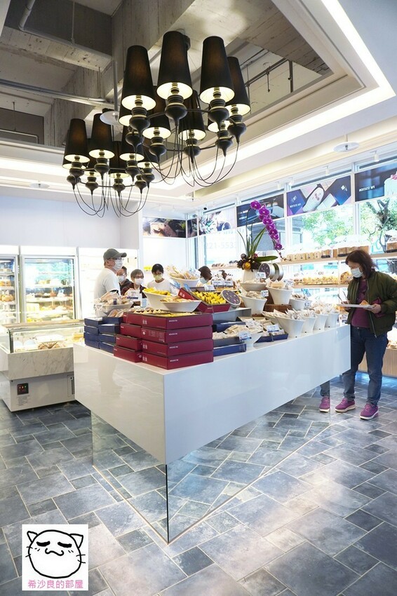 211208FM134.jpg 211208FM134.jpg