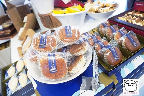 211208FM056A.jpg 211208FM056A.jpg