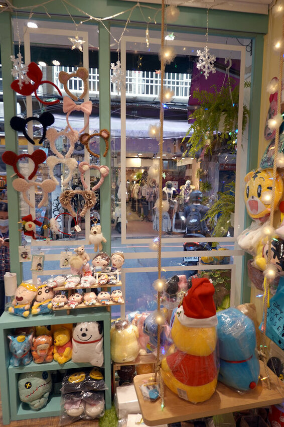 板橋好逛飾品店-甜甜圈驚品小屋，板橋平價飾品專賣店 (12).jpg