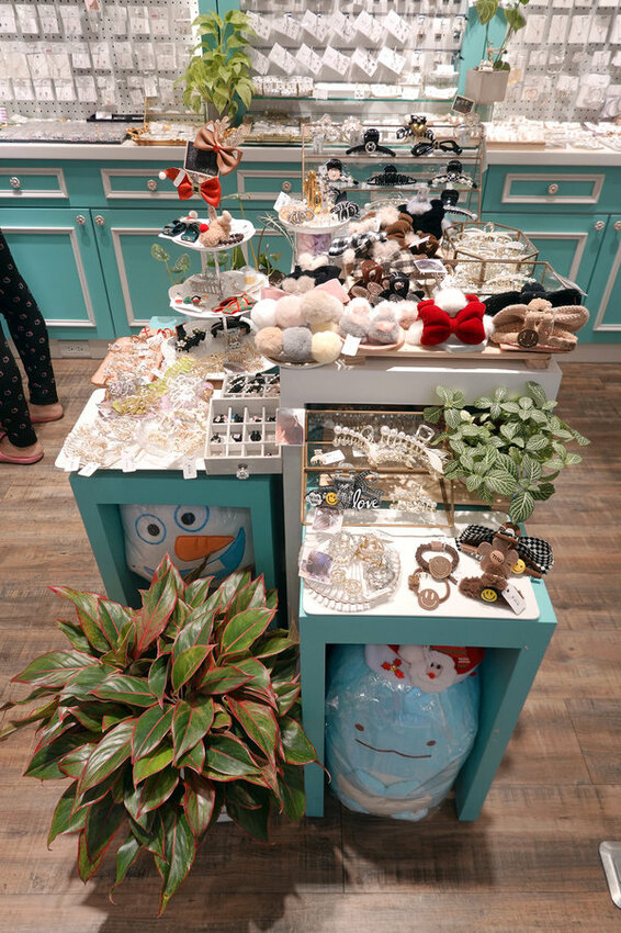 板橋好逛飾品店-甜甜圈驚品小屋，板橋平價飾品專賣店 (11).jpg