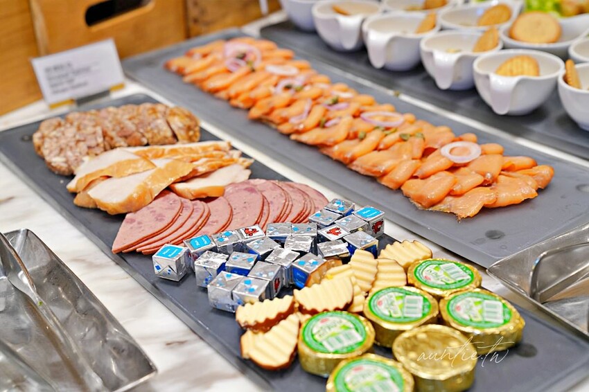 【台北】南港|敘日全日餐廳,東南亞美食節,生食級干貝、霸王甘蔗蝦,啤酒喝到飽,台北六福萬怡酒店自助餐