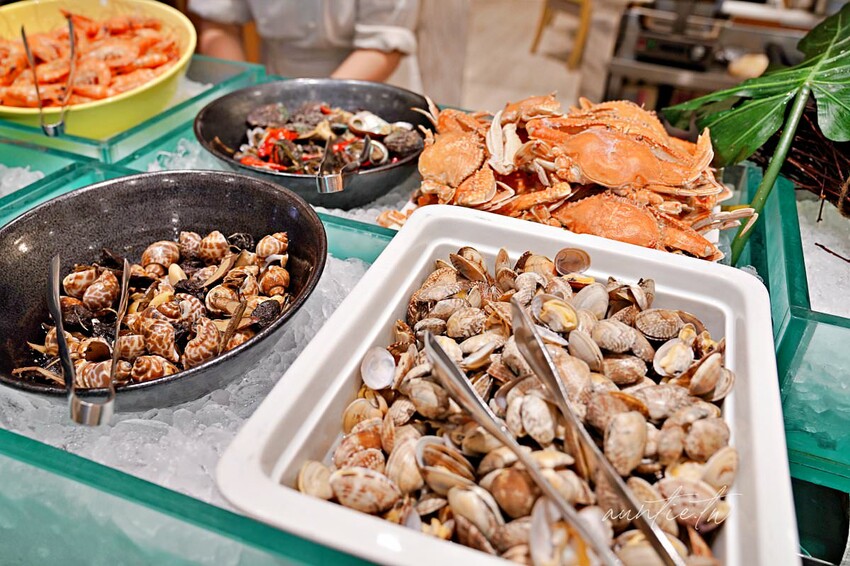 【台北】南港|敘日全日餐廳,東南亞美食節,生食級干貝、霸王甘蔗蝦,啤酒喝到飽,台北六福萬怡酒店自助餐