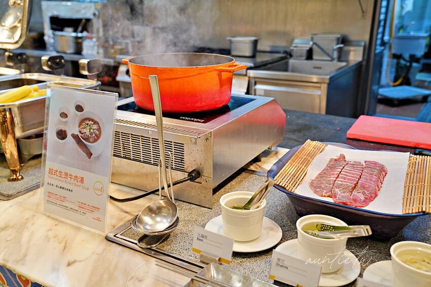 【台北】南港|敘日全日餐廳,東南亞美食節,生食級干貝、霸王甘蔗蝦,啤酒喝到飽,台北六福萬怡酒店自助餐