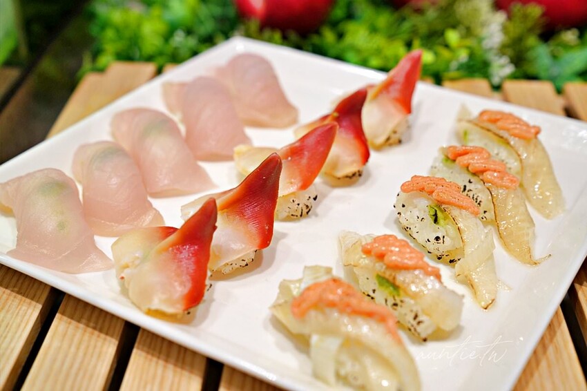 【台北】南港|敘日全日餐廳,東南亞美食節,生食級干貝、霸王甘蔗蝦,啤酒喝到飽,台北六福萬怡酒店自助餐