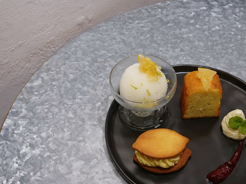 台北市信義區台北信義—青春漢堡 · Aoharu Burger|不訂位吃不到!隱藏在信義巷弄中的日式洋食漢堡店|世貿、101、瓏山林