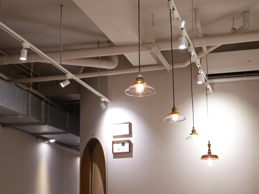 台北市信義區台北信義—青春漢堡 · Aoharu Burger|不訂位吃不到!隱藏在信義巷弄中的日式洋食漢堡店|世貿、101、瓏山林