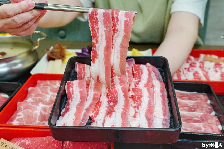 鬥牛士二鍋台中文心店