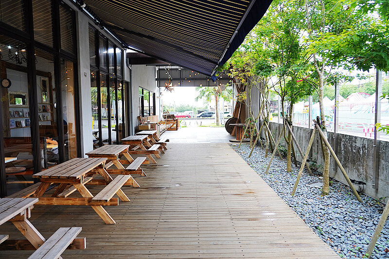 礁溪美食》奶油麵包餐廳旗艦店~ 餐點美味好吃,環境優雅迷人,手工麵包 輕食早午餐 下午茶甜點 義式餐點 PI