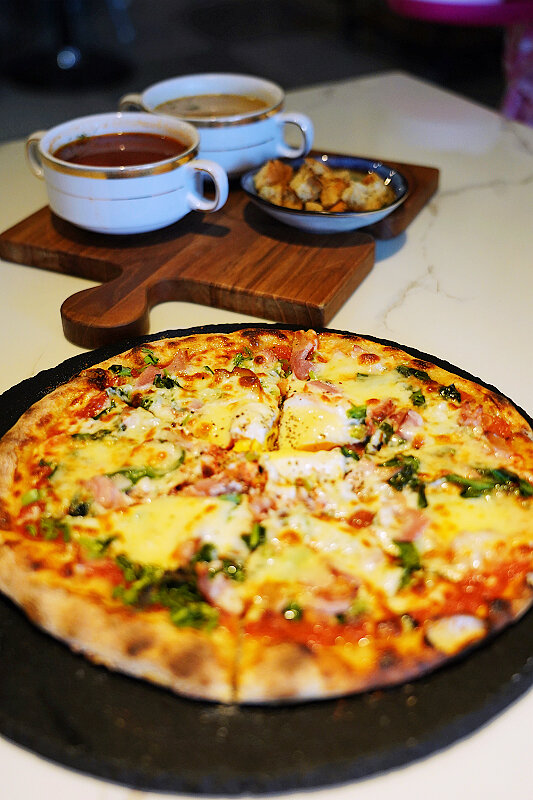 礁溪美食》奶油麵包餐廳旗艦店~ 餐點美味好吃,環境優雅迷人,手工麵包 輕食早午餐 下午茶甜點 義式餐點 PI