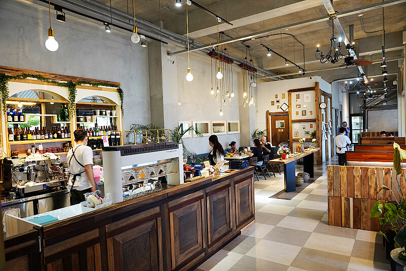 礁溪美食》奶油麵包餐廳旗艦店~ 餐點美味好吃,環境優雅迷人,手工麵包 輕食早午餐 下午茶甜點 義式餐點 PI