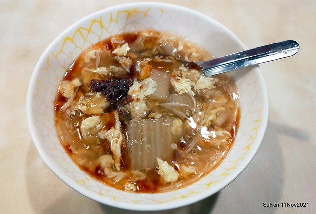 「老德記手工拉麵」(Fried Noodle & Pork Meat soup store), Taipei, Taiwan, SJKen, Nov 11, 2021.