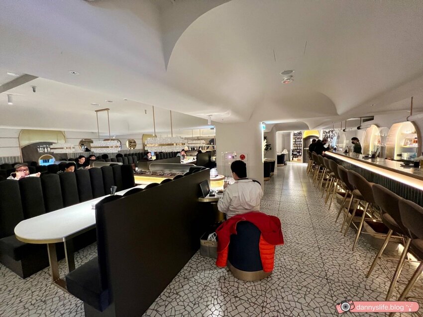 樂鮮Sushi bar │台北美食•有迴轉壽司的餐酒館,海鮮塔必點!