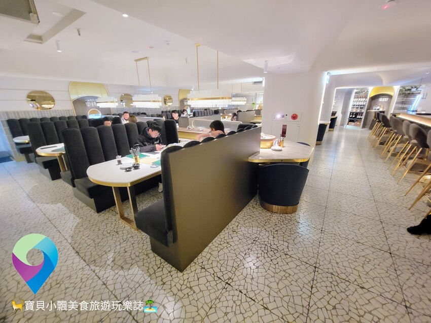 [食]台北 營業至清晨三點 迴轉壽司餐酒館 樂鮮 Sushi bar