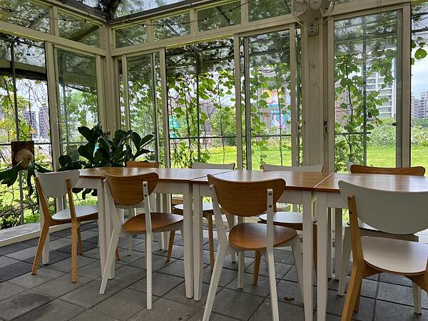 桃園-屋頂被藤蔓爬滿的咖啡廳朝顏屋3.2k （寵物友善）