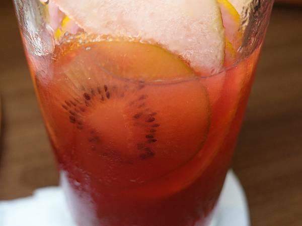 cometrue水果茶-成真咖啡桃園中正店 (3).JPG