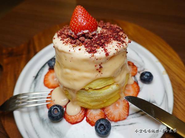 草莓圓舞曲-成真咖啡桃園中正店 (8).jpg