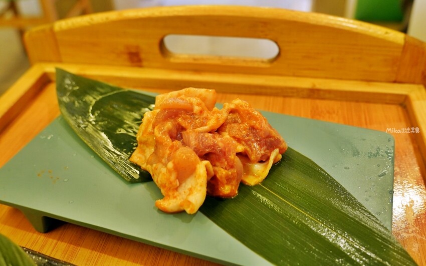 低消180元!新莊輔大站旁平價單人燒肉「饞饞燒肉」,霜淇淋、飲料無限暢飲。