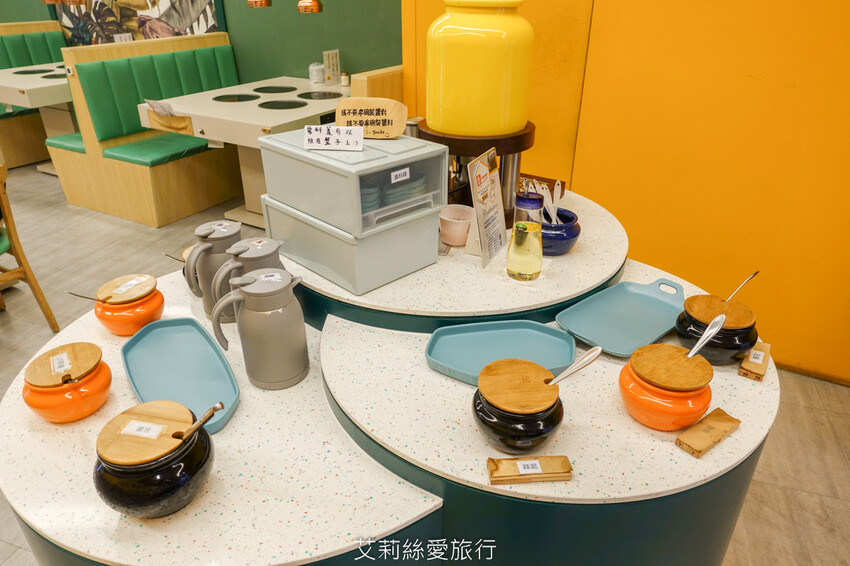 新莊輔大美食》平價火烤兩吃180起 白飯飲料霜淇淋吃到飽 饞饞燒肉鍋物 溫泉蛋燒肉丼飯 百元小火鍋 - 艾莉絲愛旅行