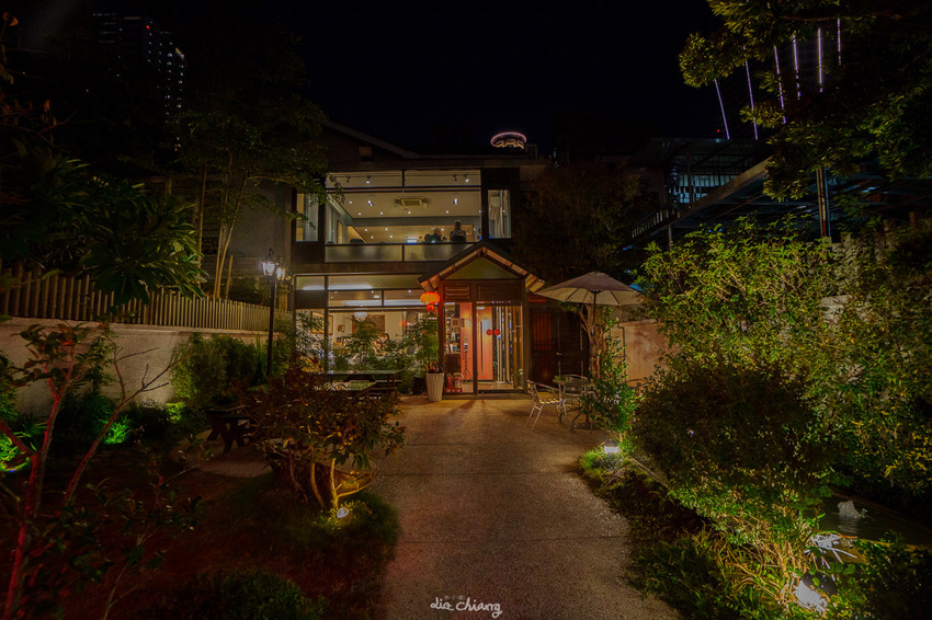 台中西區餐廳-膳馨民間創作料理，創意菜餚2人就能用餐，全新推出水煮牛肉餐點，花椒香味四溢。