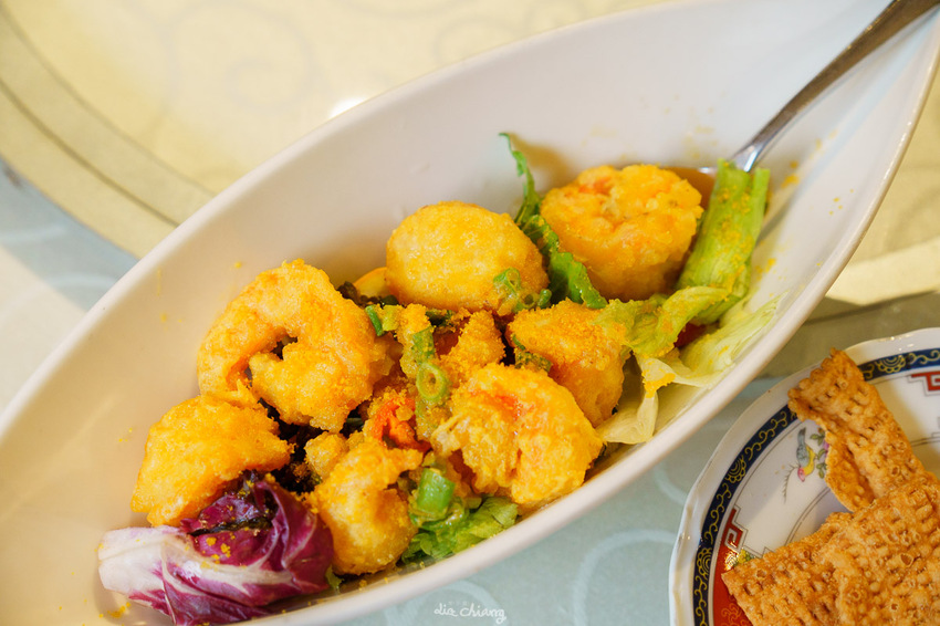 台中西區餐廳-膳馨民間創作料理，創意菜餚2人就能用餐，全新推出水煮牛肉餐點，花椒香味四溢。