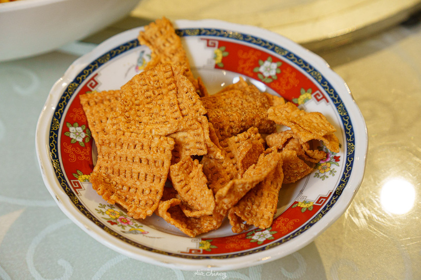台中西區餐廳-膳馨民間創作料理，創意菜餚2人就能用餐，全新推出水煮牛肉餐點，花椒香味四溢。