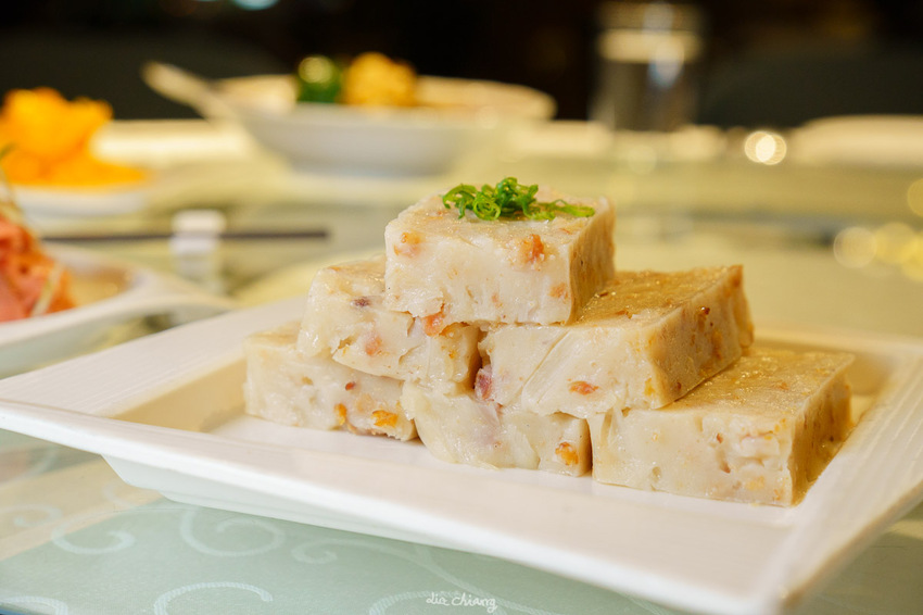 台中西區餐廳-膳馨民間創作料理，創意菜餚2人就能用餐，全新推出水煮牛肉餐點，花椒香味四溢。