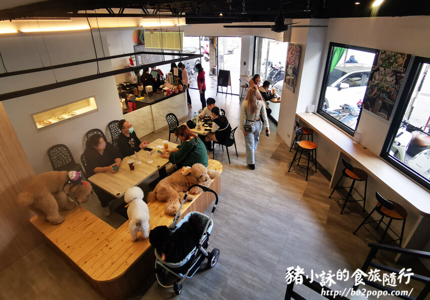 台南。南區》金三益健康茶飲永華店-號稱超浮誇人氣店