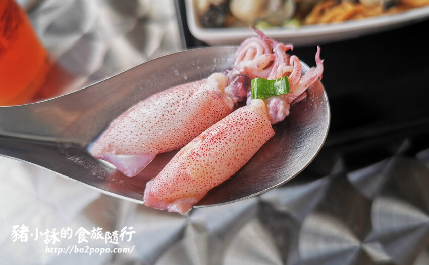 台南。南區》金三益健康茶飲永華店-號稱超浮誇人氣店