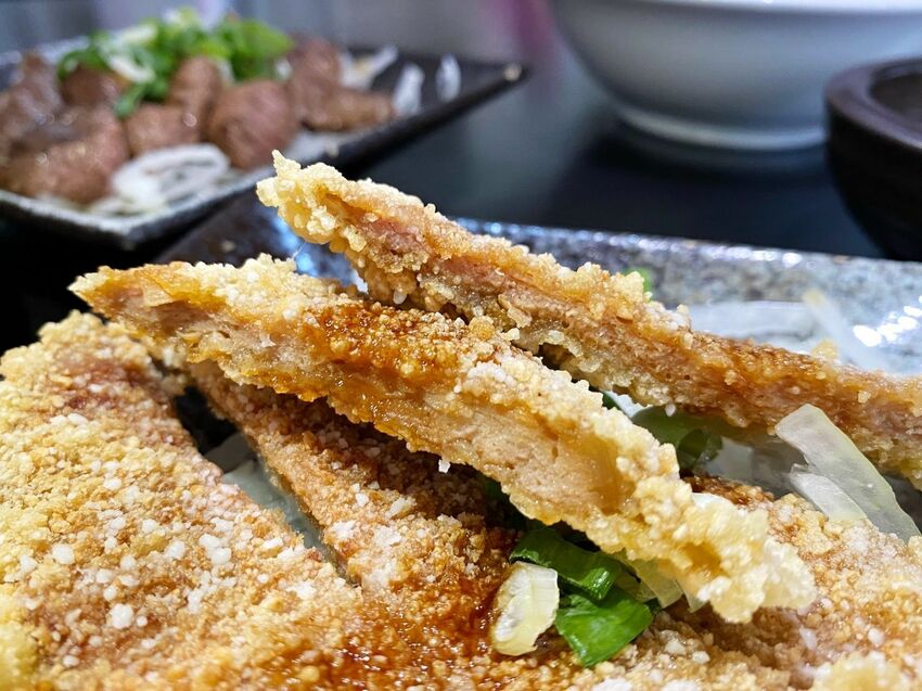 [台中北區] 高雄旻哥牛肉燥飯｜必吃招牌牛B飯 每日限量100碗｜一吃驚艷的炙燒比目魚滷肉飯｜ 創新台式料理｜內附菜單