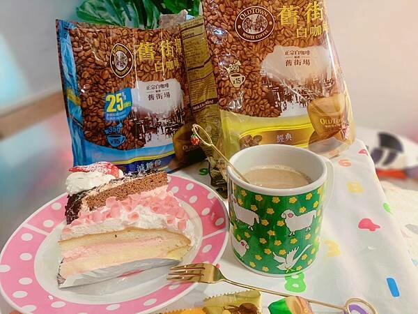 [咖啡推薦］：舊街場白咖啡👉🏻以三種頂級咖啡豆烘焙而成的純粹咖啡☕️絲滑順口，醇厚濃郁的