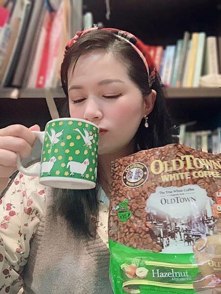 [咖啡推薦］：舊街場白咖啡👉🏻以三種頂級咖啡豆烘焙而成的純粹咖啡☕️絲滑順口，醇厚濃郁的