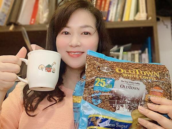 [咖啡推薦］：舊街場白咖啡👉🏻以三種頂級咖啡豆烘焙而成的純粹咖啡☕️絲滑順口，醇厚濃郁的