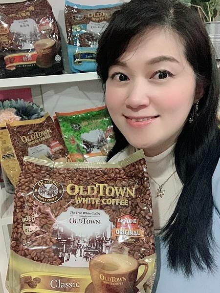 [咖啡推薦］：舊街場白咖啡👉🏻以三種頂級咖啡豆烘焙而成的純粹咖啡☕️絲滑順口，醇厚濃郁的