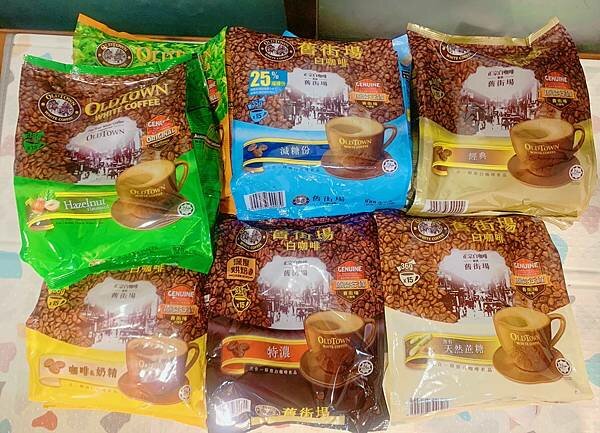 [咖啡推薦］：舊街場白咖啡👉🏻以三種頂級咖啡豆烘焙而成的純粹咖啡☕️絲滑順口，醇厚濃郁的