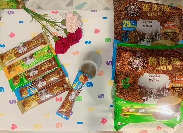 [咖啡推薦］：舊街場白咖啡👉🏻以三種頂級咖啡豆烘焙而成的純粹咖啡☕️絲滑順口，醇厚濃郁的