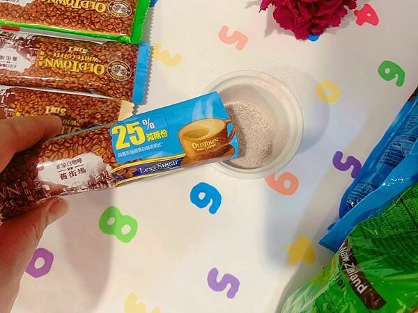 [咖啡推薦］：舊街場白咖啡👉🏻以三種頂級咖啡豆烘焙而成的純粹咖啡☕️絲滑順口，醇厚濃郁的